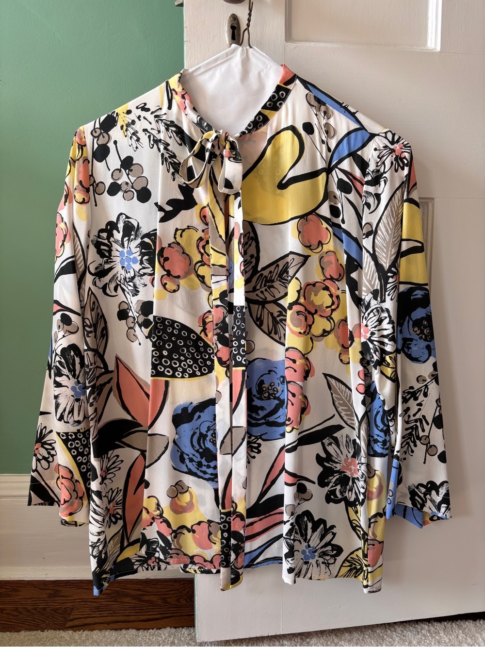 SCANLAN THEODORE Flirty, Floral Bow Neck Blouse
